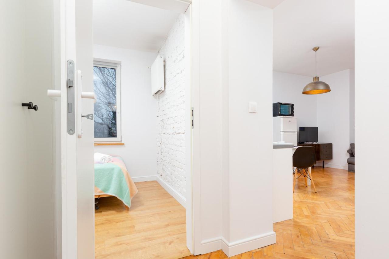 Mokotow Apartment Metro Raclawicka By Renters Varsavia Esterno foto